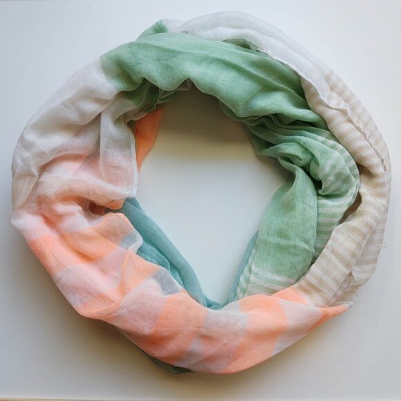 COLORBLOCK Infinity Scarf - Picture 1 of 3